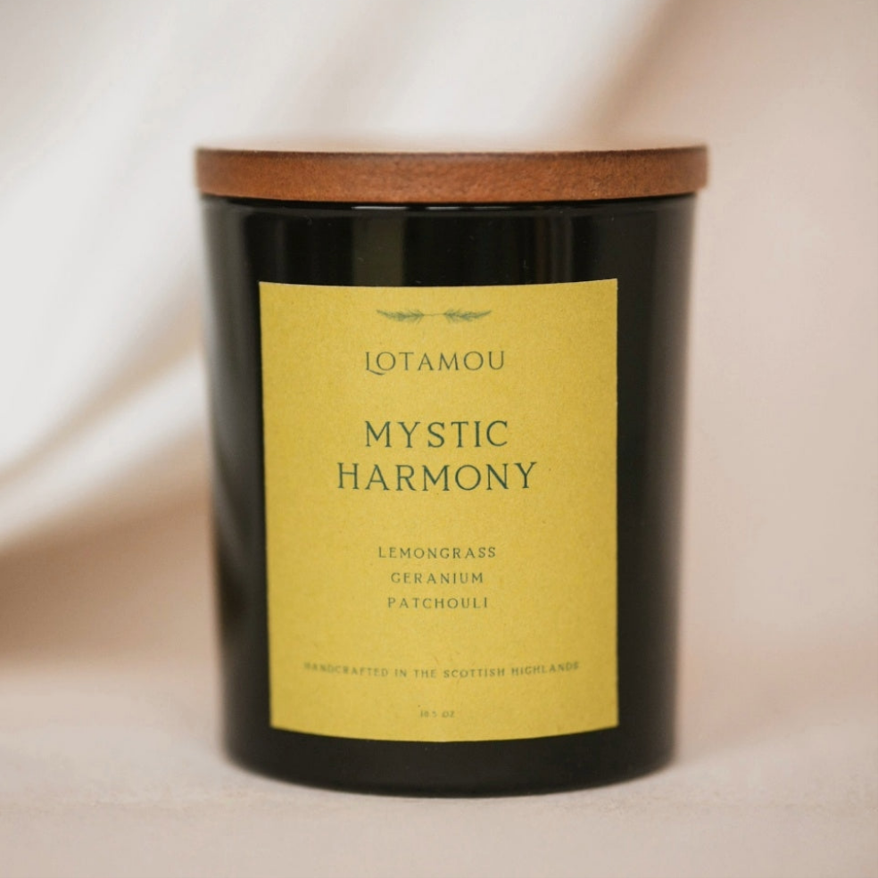 Amethyst crystal infused scented candle in jar. Silicone-free wooden lid. Soy candle with wooden wick. Hand poured in Scottish Highlands. Vegan friendly